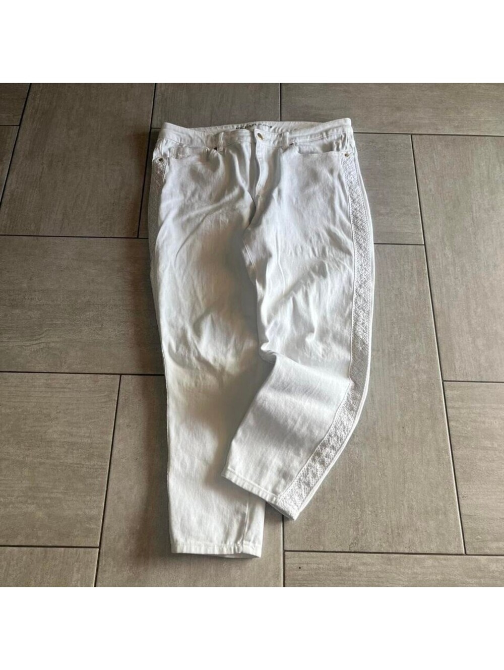 Michael Kors Izzy Skinny White Denim Crochet Lace Side Stripe Jeans Size 12